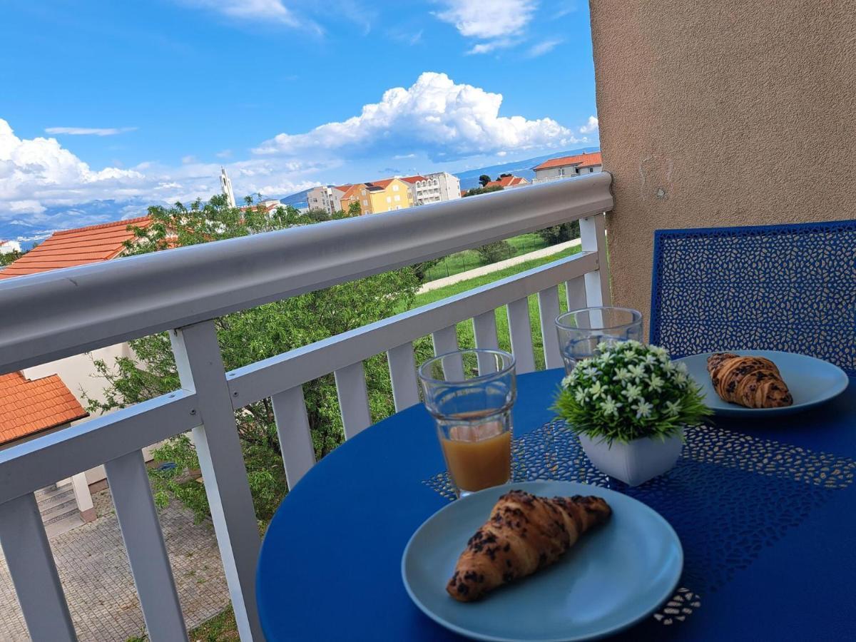 Nice Small Apartment With A Sea View Kaštela Extérieur photo